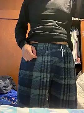 Snapshot of zzagreo chatting on 3, 10, 2025 zzagreo online show from 3, 10, 2025