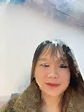 Hinne07 online show from 4, 12, 2025