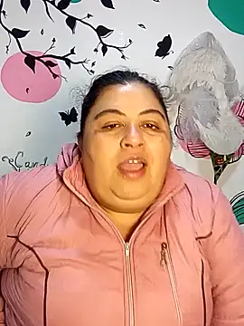 curvy diva  online show from 8, 11, 2025