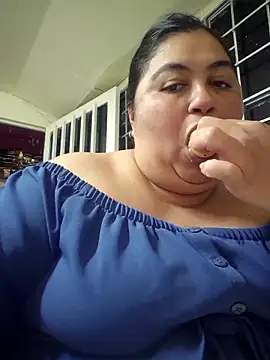 curvy diva  online show from 20, 12, 2025