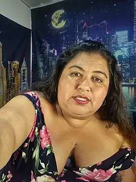 curvy diva  online show from 12, 4, 2026