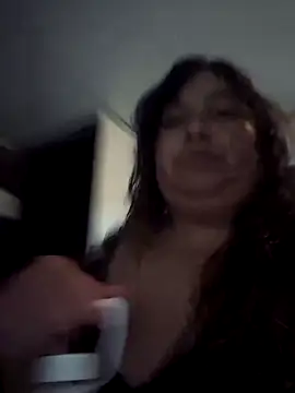 curvy diva  online show from 15, 4, 2026