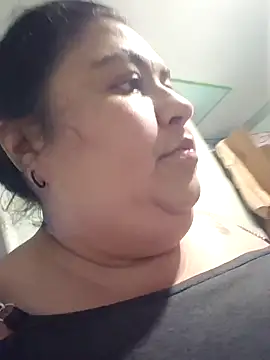 curvy diva  online show from 30, 11, 2025