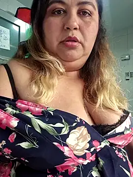 curvy diva  online show from 23, 10, 2025