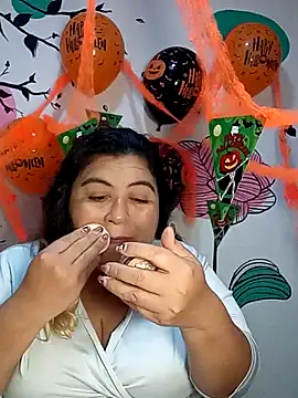 curvy diva  online show from 27, 10, 2025