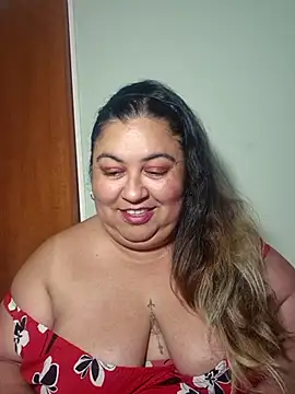 curvy diva  online show from 13, 4, 2026