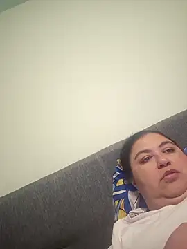 curvy diva  online show from 2, 10, 2025