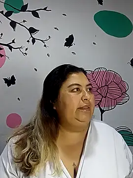 curvy diva  online show from 15, 10, 2025