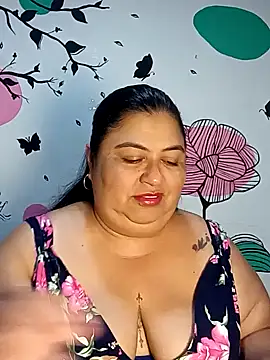 curvy diva  online show from 12, 1, 2026