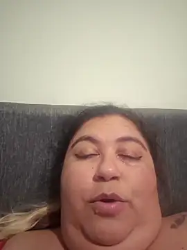 curvy diva  online show from 11, 11, 2025