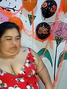 curvy diva  online show from 31, 10, 2025