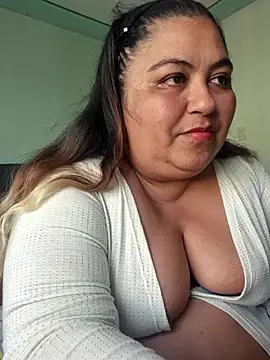 curvy diva  online show from 9, 2, 2026