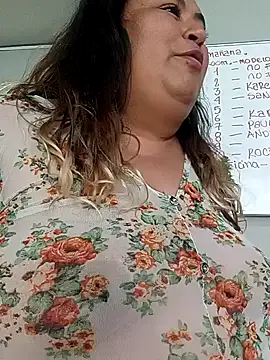 curvy diva  online show from 30, 11, 2025