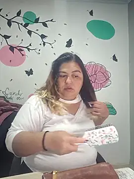 curvy diva  online show from 2, 10, 2025