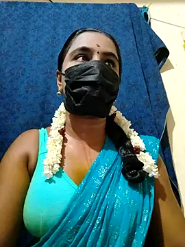 mini-queen online show from 6, 10, 2025