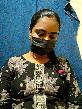 mini-queen online show from 17, 12, 2025