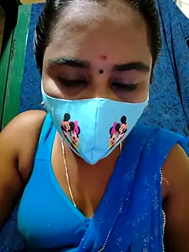 mini-queen online show from 9, 9, 2025