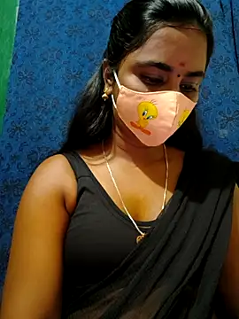 mini-queen online show from 10, 9, 2025