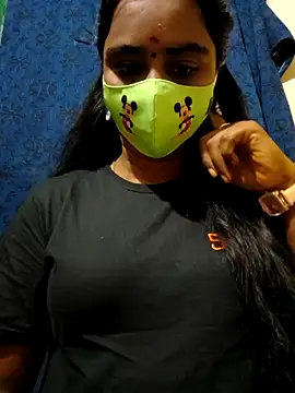 mini-queen online show from 3, 10, 2025