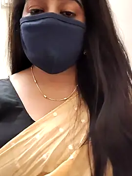Snapshot of saritha29 chatting on 4, 7, 2026 saritha29 online show from 4, 7, 2026