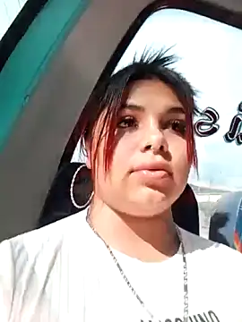 snow belle online show from 28, 9, 2025