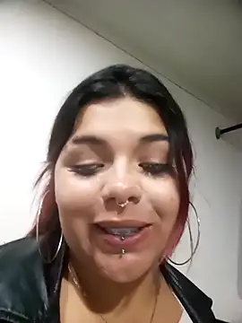 snow belle online show from 23, 11, 2025