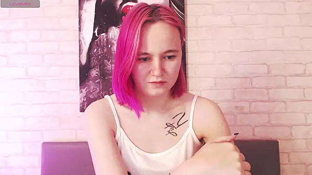 Ericha Stone online show from 20, 9, 2025