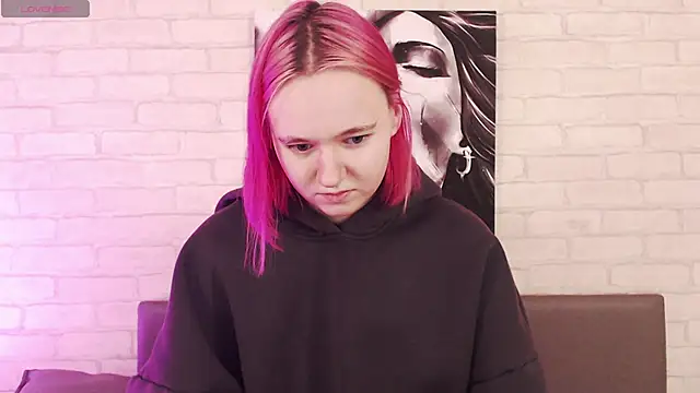 Ericha Stone online show from 30, 9, 2025