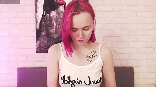 Ericha Stone online show from 11, 9, 2025