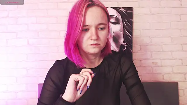 Ericha Stone online show from 26, 9, 2025