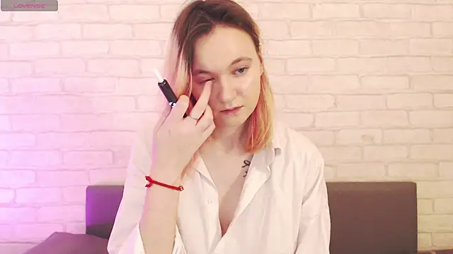 Ericha Stone online show from 8, 4, 2026