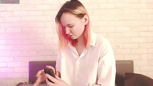 Ericha Stone online show from 20, 3, 2026