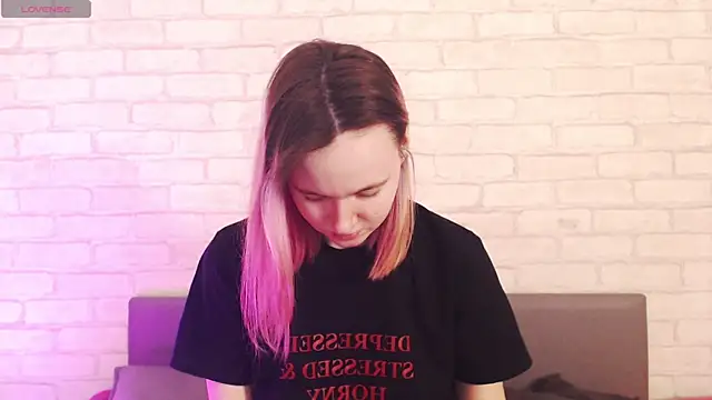 Ericha Stone online show from 14, 4, 2026