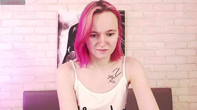 Ericha Stone online show from 9, 10, 2025