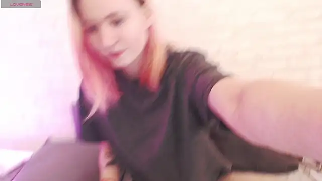 Ericha Stone online show from 31, 3, 2026