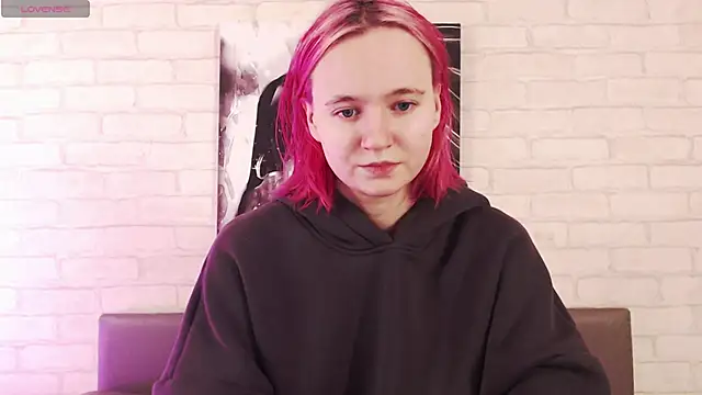 Ericha Stone online show from 29, 9, 2025