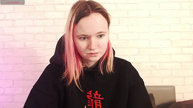 Ericha Stone online show from 14, 3, 2026