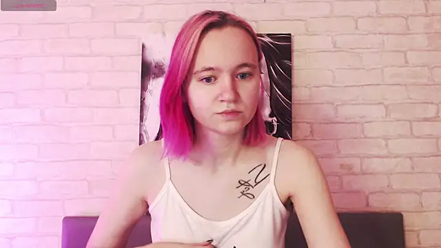 Ericha Stone online show from 8, 10, 2025