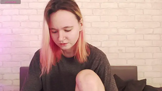 Ericha Stone online show from 3, 4, 2026