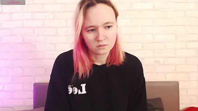 Ericha Stone online show from 17, 2, 2026