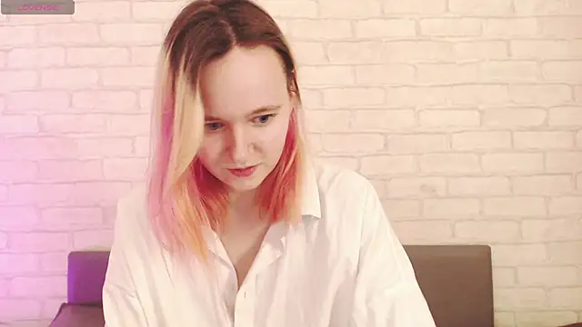 Ericha Stone online show from 24, 3, 2026