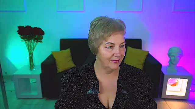 Snapshot of MaryMogan chatting on 10, 11, 2025 MaryMogan online show from 10, 11, 2025