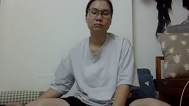 Snapshot of Kiko_sunflower chatting on 9, 7, 2026 Kiko sunflower online show from 9, 7, 2026