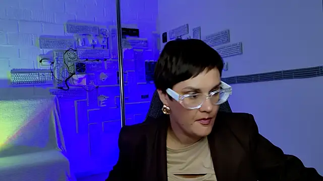 LauraDavidsons online show from 17, 9, 2025