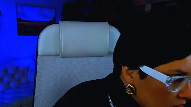 LauraDavidsons online show from 18, 9, 2025