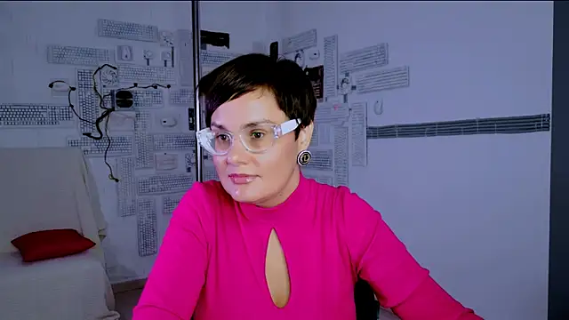 LauraDavidsons online show from 8, 10, 2025