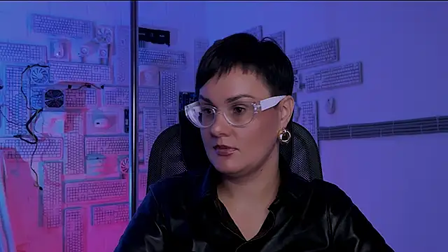 LauraDavidsons online show from 12, 11, 2025