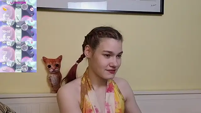 Snapshot of MauraSpurrier chatting on 3, 10, 2025 MauraSpurrier online show from 3, 10, 2025