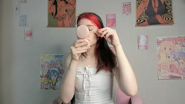 Snapshot of MauraSpurrier chatting on 7, 10, 2025 MauraSpurrier online show from 7, 10, 2025