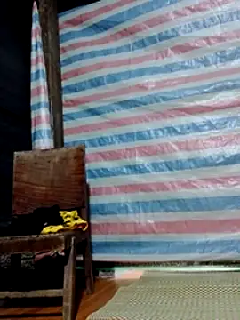 Snapshot of Georgia_here chatting on 4, 12, 2025 Georgia here online show from 4, 12, 2025